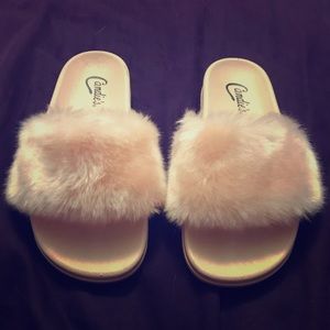 Candie’s Pink Fuzzy Sliders